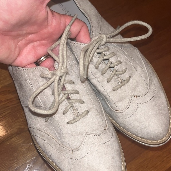 Madden Girl size 8 wedge loafers cream faux Suede - Picture 5 of 7